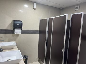 Oficina renta calle Amargura Interlomas 290 m2