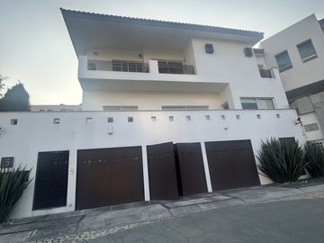 Casa en Renta en Lomas Country Club