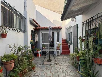 Casa para 2 Familias en venta en Wilde Centro
