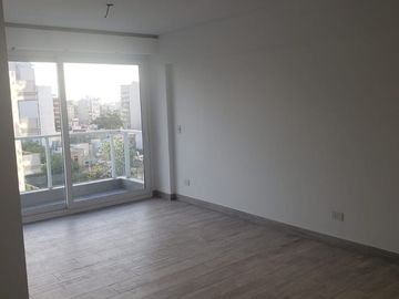 DEPARTAMENTO 4 AMBIENTES VENTA FLORES COCHERA