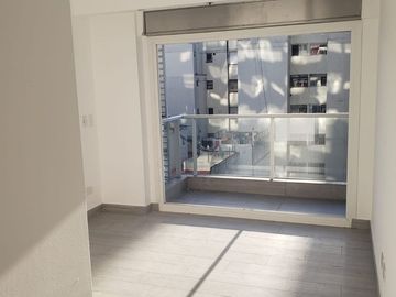 DEPARTAMENTO 4 AMBIENTES VENTA FLORES COCHERA
