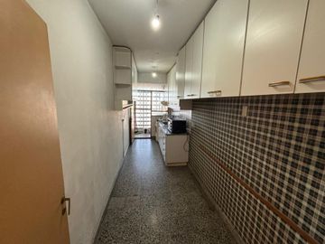 VENTA DEPARTAMENTO 4 AMBIENTES C/ COCHERA PATERNAL