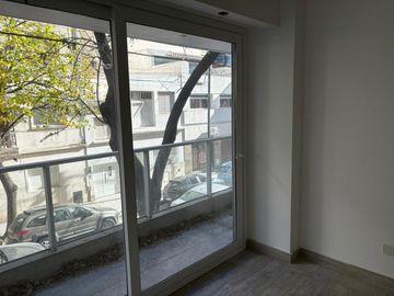 DEPARTAMENTO 3 AMBIENTES VENTA FLORES COCHERA