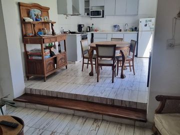VENTA CASA Y 2 DEPARTAMENTOS PLENO CENTRO TANDIL