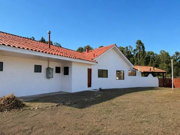 HERMOSA CASA EN VENTA, LUGAR MUY TRANQUILO