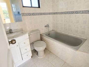 HERMOSA CASA EN VENTA, LUGAR MUY TRANQUILO