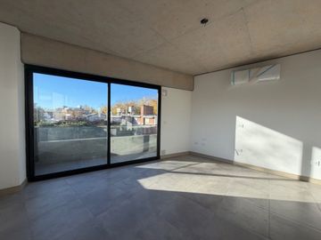 Departamento En Venta 5ta Sección a mts del Parque