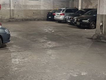 VENTA  DE COCHERA FIJA CUBIERTA EN BALVANERA