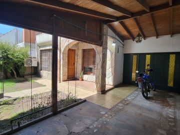 Casa en Venta 5 ambientes San Justo