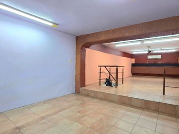 LOCAL COMERCIAL  VILLA REAL 77 METROS TOTALES