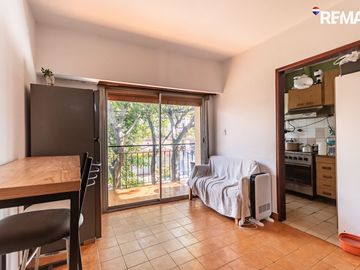 VENTA CASA BARRACAS C/PATIO Y TERRAZA 5 AMBIENTES