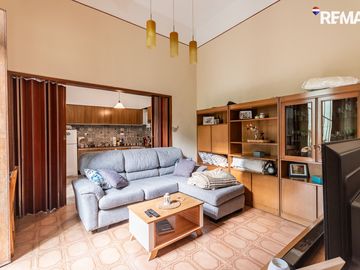 VENTA CASA BARRACAS C/PATIO Y TERRAZA 5 AMBIENTES