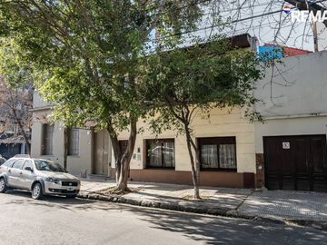 VENTA CASA BARRACAS C/PATIO Y TERRAZA 5 AMBIENTES