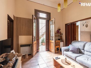 VENTA CASA BARRACAS C/PATIO Y TERRAZA 5 AMBIENTES