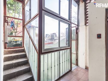 VENTA CASA BARRACAS C/PATIO Y TERRAZA 5 AMBIENTES