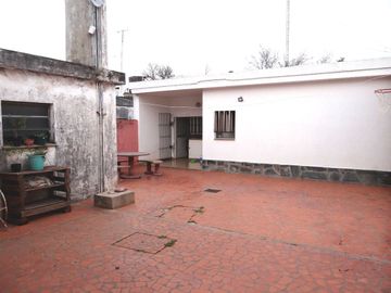 CASA EN VENTA 3 DORMITORIOS EN CARCARAÑA
