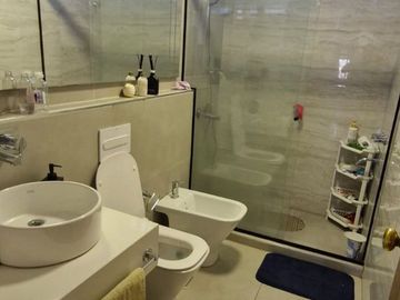 PISO EN BARRIO CENTRO 4 DORM. AMENITIES Y COCHERA.