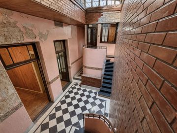 GRAN PH 238M2 COCHERA Y PATIO SIN EXPENSAS