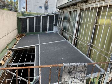 GRAN PH 238M2 COCHERA Y PATIO SIN EXPENSAS