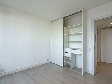 Alquiler dos ambientes con cochera a estrenar