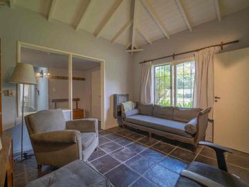 VENTA CASA 5 AMBIENTES DON TORCUATO PARQUE PILETA