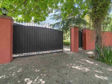 VENTA CASA 5 AMBIENTES DON TORCUATO PARQUE PILETA