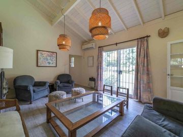 VENTA CASA 5 AMBIENTES DON TORCUATO PARQUE PILETA