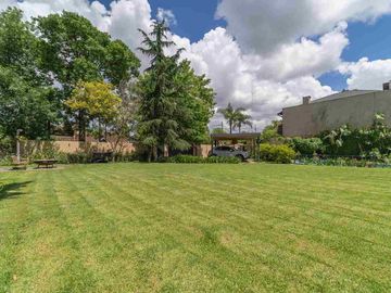 VENTA CASA 5 AMBIENTES DON TORCUATO PARQUE PILETA