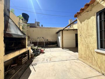 VENTA DE CASA, LOCAL Y DPTO EN AV. ALEM PALMIRA