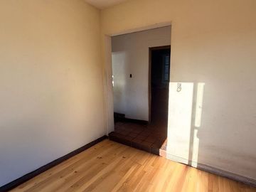 Casa Venta  3 Dormitorios con Local Comercial