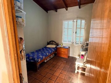 Casa Venta  3 Dormitorios con Local Comercial