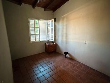 Casa Venta  3 Dormitorios con Local Comercial
