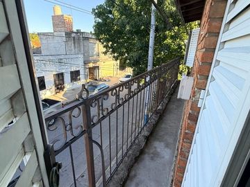 Casa Venta  3 Dormitorios con Local Comercial