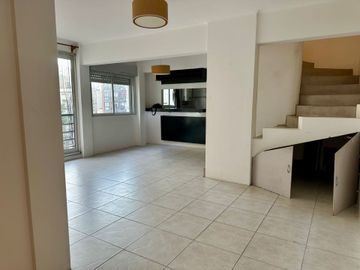 departamento 4 amb alquiler duplex V. urquiza