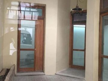 VENTA DE DEPOSITO CON LOCAL DE 257 MTS BALVANERA