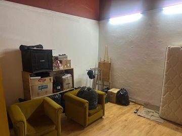 VENTA DE DEPOSITO CON LOCAL DE 257 MTS BALVANERA