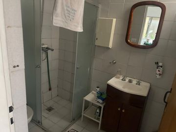 VENTA DE DEPOSITO CON LOCAL DE 257 MTS BALVANERA