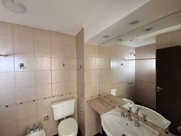 Depto de 2 dorm + balcón con asador en Candioti