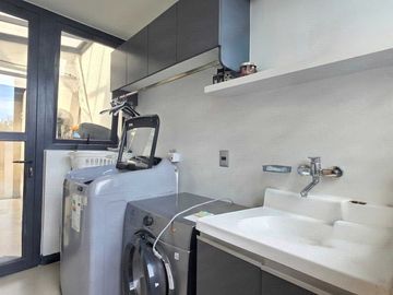 Casa en venta  en LAS CONDES