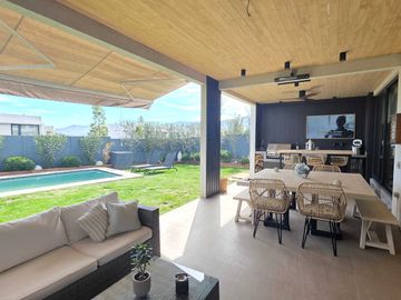 Casa en venta  en LAS CONDES
