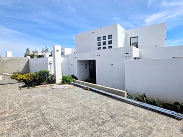Casa en venta  en LAS CONDES