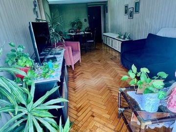 VENTA DEPTO 4 AMBIENTES CON DEPENDENCIA
