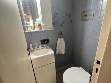 VENTA DEPTO 4 AMBIENTES CON DEPENDENCIA