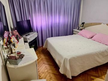 VENTA DEPTO 4 AMBIENTES CON DEPENDENCIA