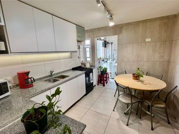 VENTA DEPTO 4 AMBIENTES CON DEPENDENCIA