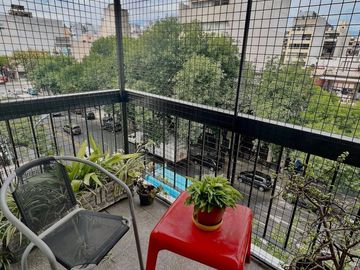 VENTA DEPTO 4 AMBIENTES CON DEPENDENCIA