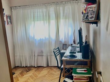 VENTA DEPTO 4 AMBIENTES CON DEPENDENCIA