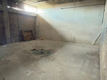 ALQUILER DE GALPÓN / DEPÓSITO EN QUILMES OESTE