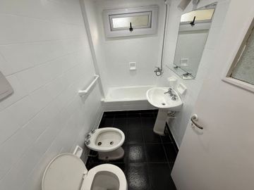 VENTA CONSULTORIO/DEPTO  4 AMB SOBRE CABILDO NUÑEZ