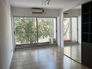 ALQUILER MONOAMBIENTE CON BALCÓN VILLA URQUIZA